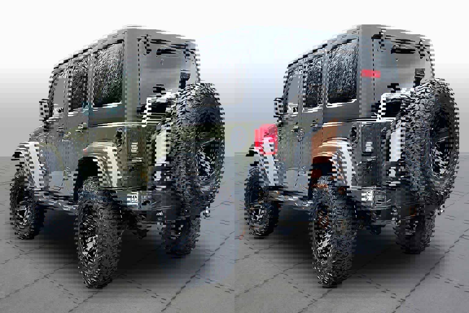 Used 2015 Jeep Wrangler Unlimited Sahara w/ Dual Top Group image 12