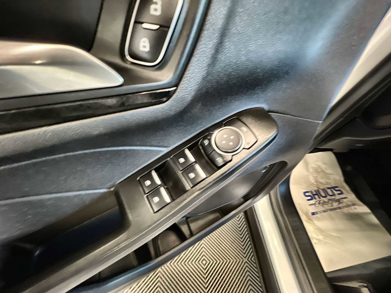 Used 2022 Ford Escape SEL image 15