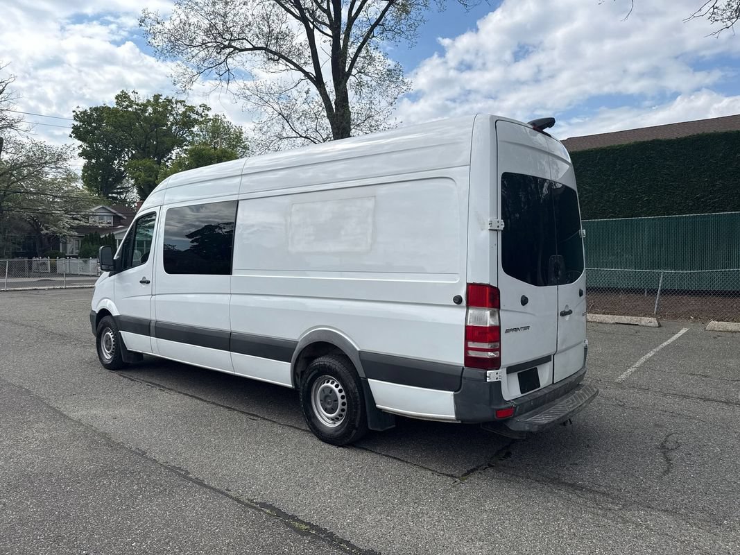 Used 2018 Mercedes-Benz Sprinter 2500 image 5