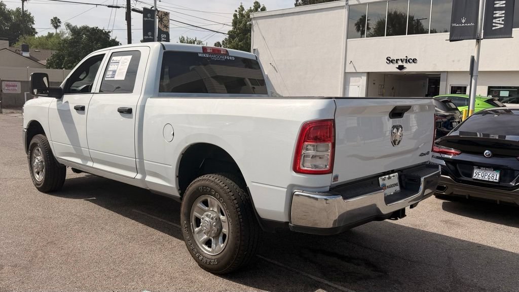 Used 2024 RAM 2500 Tradesman w/ Chrome Appearance Group AWD/4WD image 4