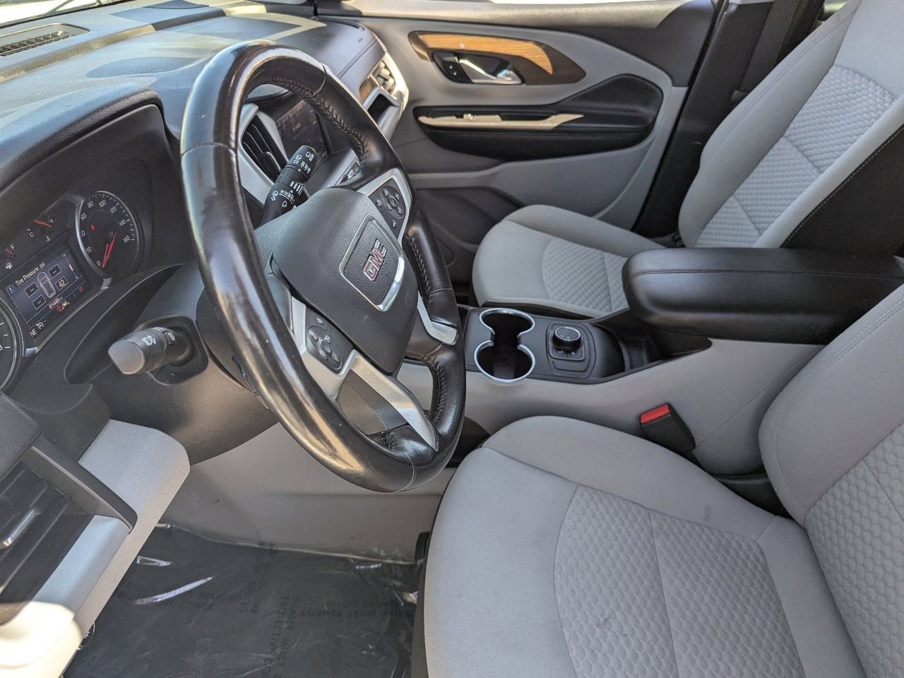 Used 2020 GMC Terrain SLE image 19