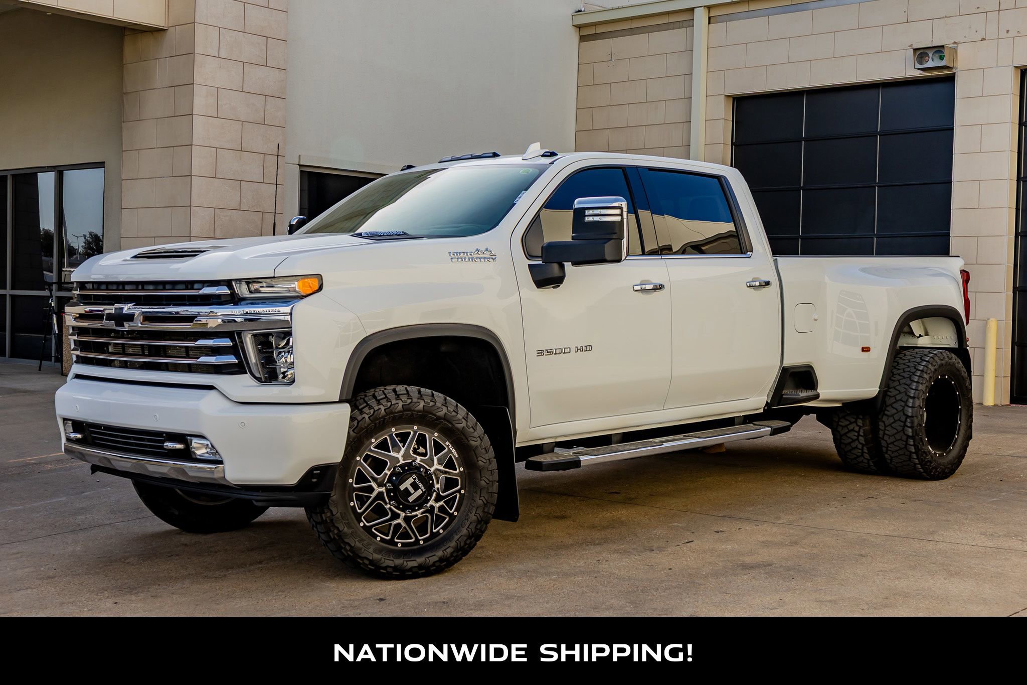 Used 2023 Chevrolet Silverado 3500 High Country w/ Technology Package image 4