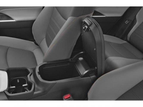 Used 2025 Toyota RAV4 XLE AWD/4WD image 14