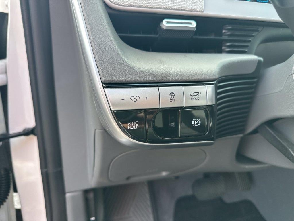 Used 2024 Hyundai Ioniq 5 SEL RWD image 24
