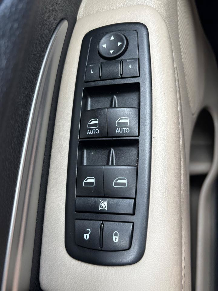 Used 2015 Dodge Durango SXT w/ Quick Order Package 23B AWD/4WD image 17