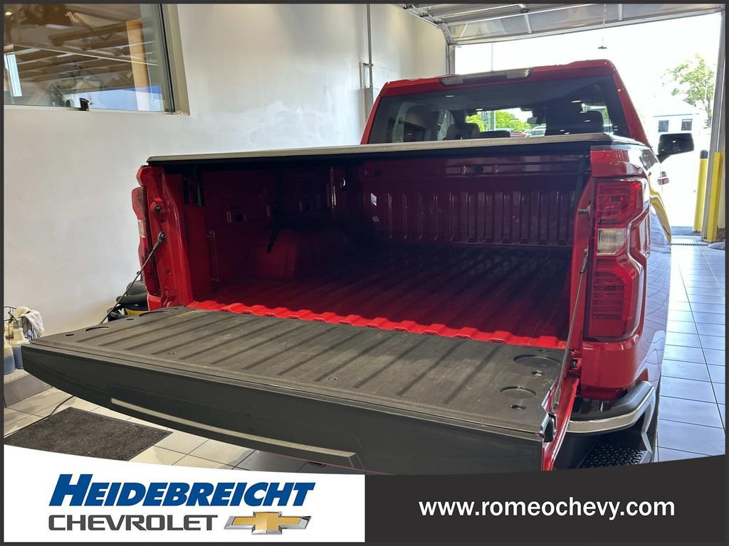 Used 2023 Chevrolet Silverado 1500 LT AWD/4WD image 15
