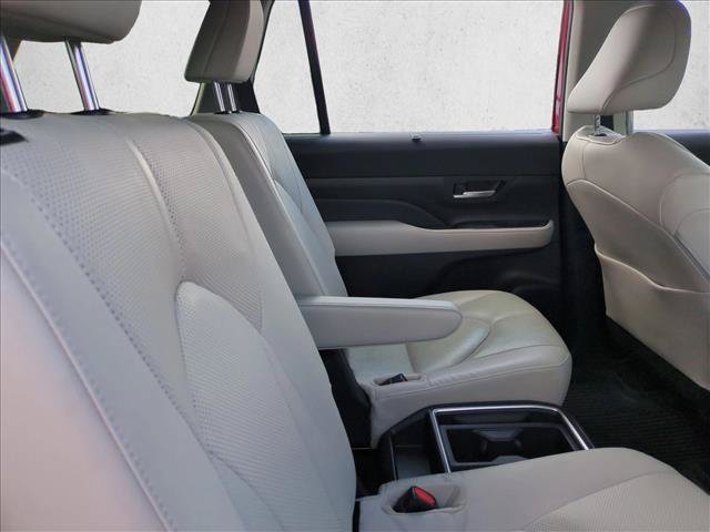 Certified 2025 Toyota Grand Highlander AWD Hybrid image 20