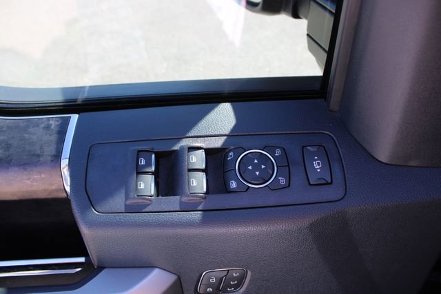 Used 2022 Ford F350 Lariat w/ Chrome Package AWD/4WD image 13