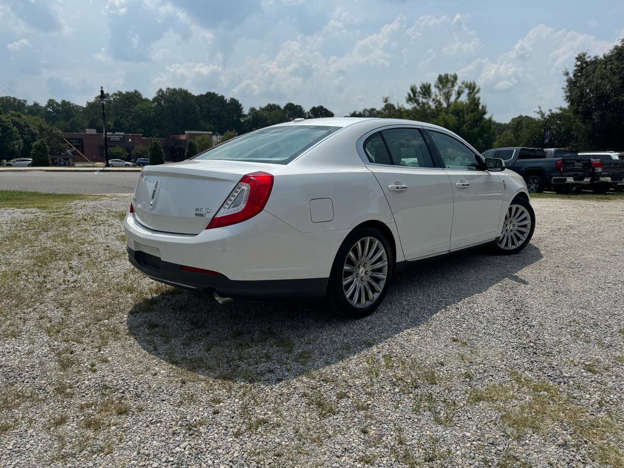 Used 2014 Lincoln MKS AWD w/ Equipment Group 101A image 5