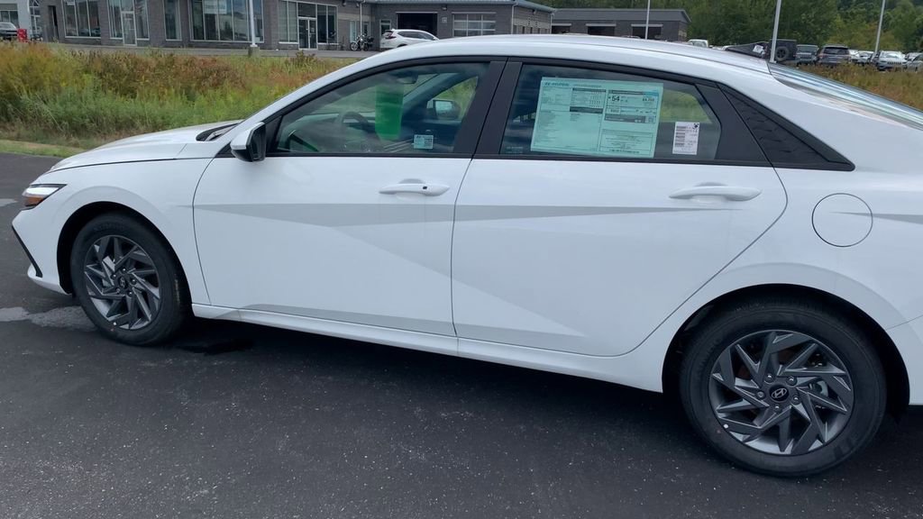 New 2025 Hyundai Elantra Blue w/ Cargo Package image 3