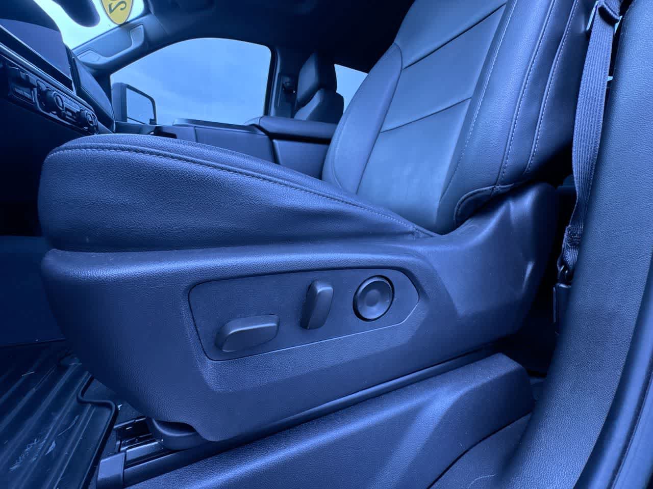 Used 2025 Chevrolet Silverado 3500 LT w/ All Star Edition RWD image 13