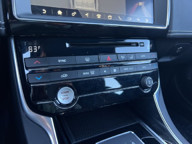 Used 2019 Jaguar XE S RWD image 22
