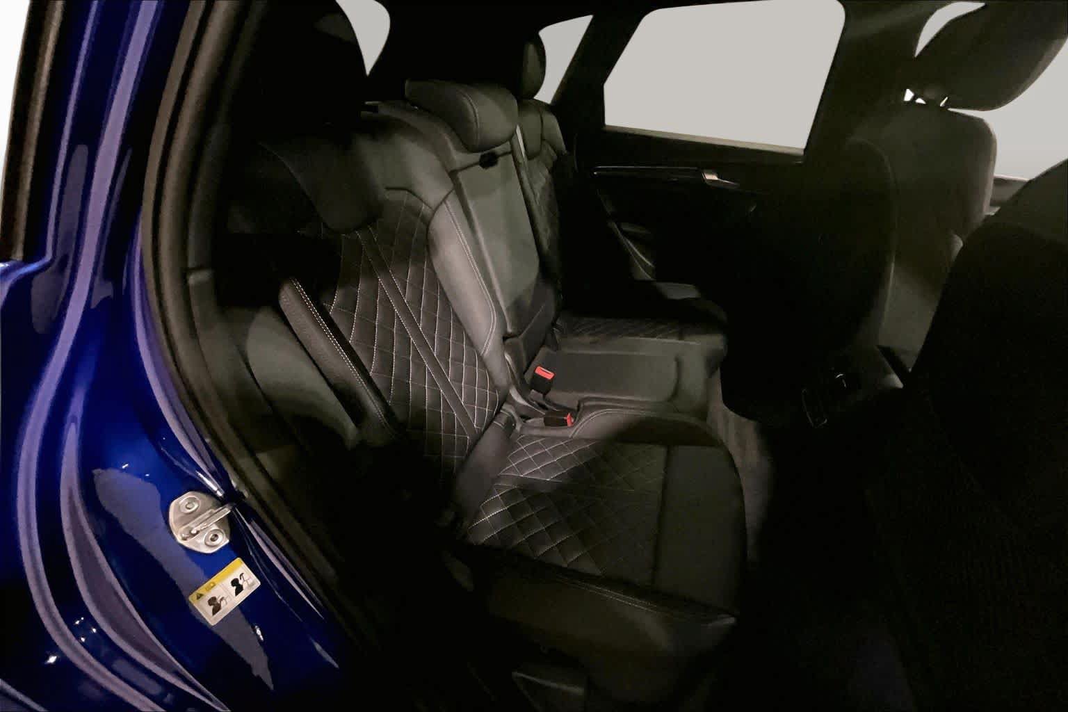 Used 2024 Audi SQ5 Prestige AWD/4WD image 19