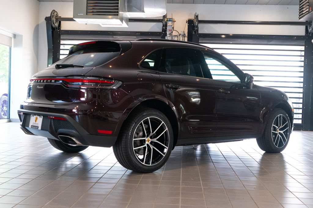 New 2026 Porsche Macan AWD/4WD image 10