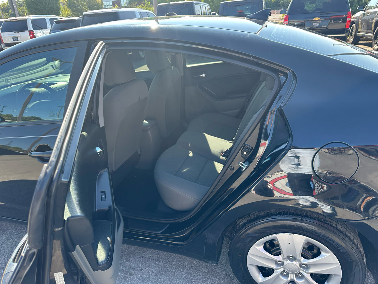 Used 2016 Kia Forte LX image 14