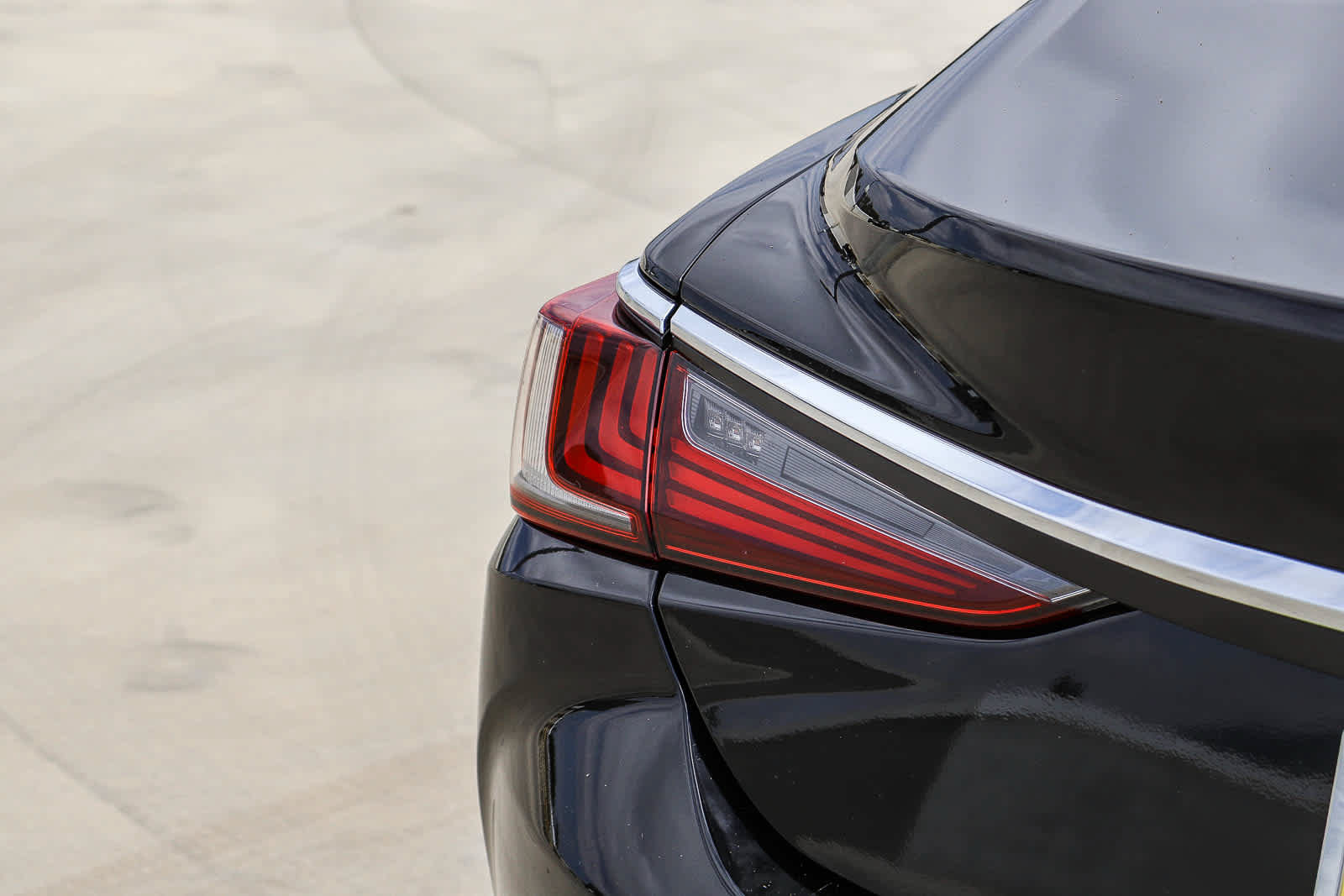 Used 2019 Lexus ES 350 w/ Accessory Package 2 FWD image 11