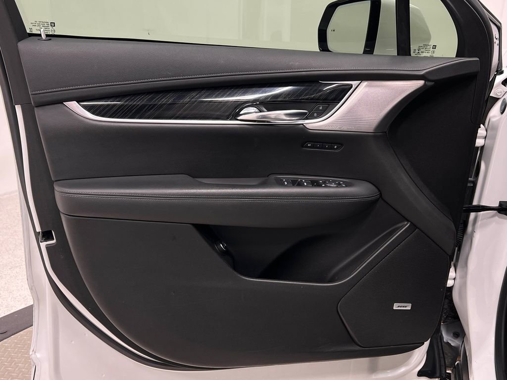 Used 2021 Cadillac XT6 Premium Luxury image 15