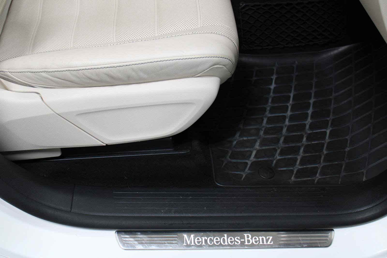 Used 2021 Mercedes-Benz GLS 450 4MATIC image 15