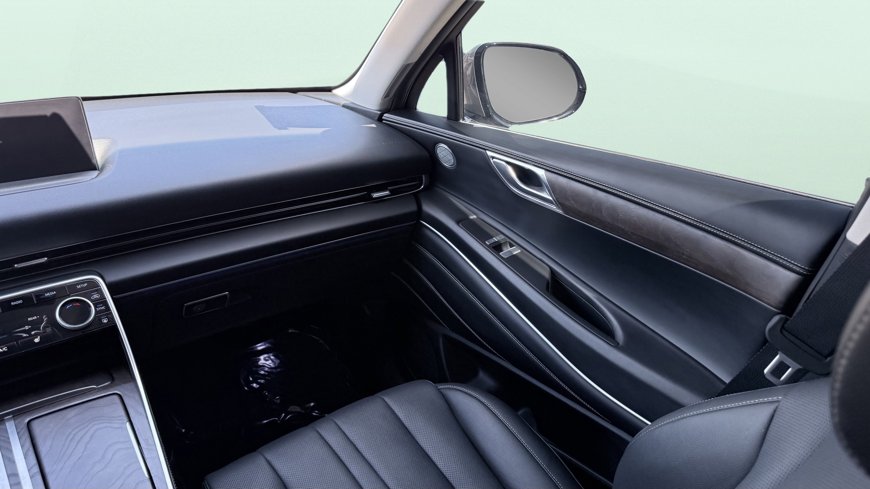 Used 2024 Genesis GV80 2.5T image 52