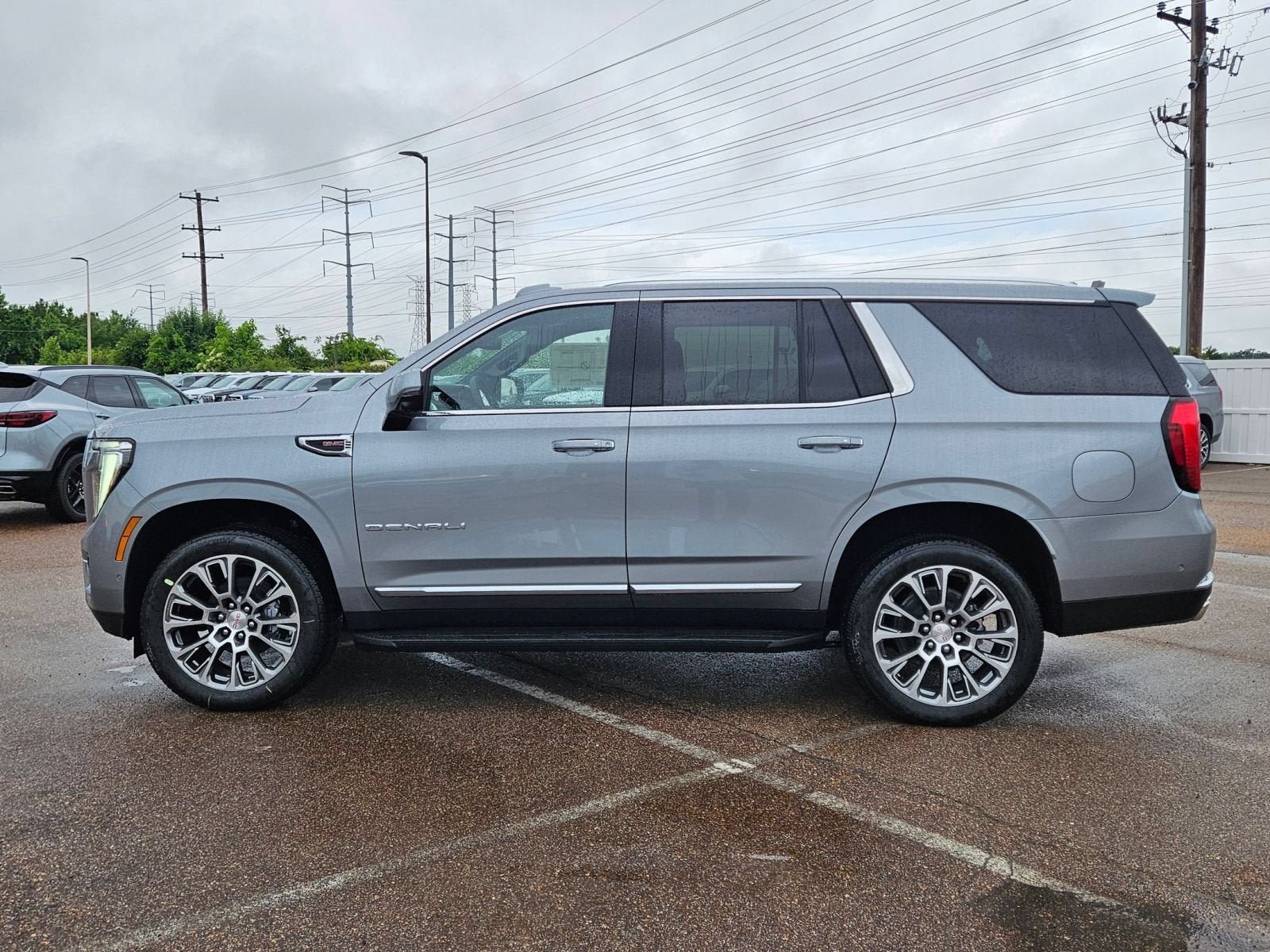 New 2026 GMC Yukon Denali AWD/4WD image 2