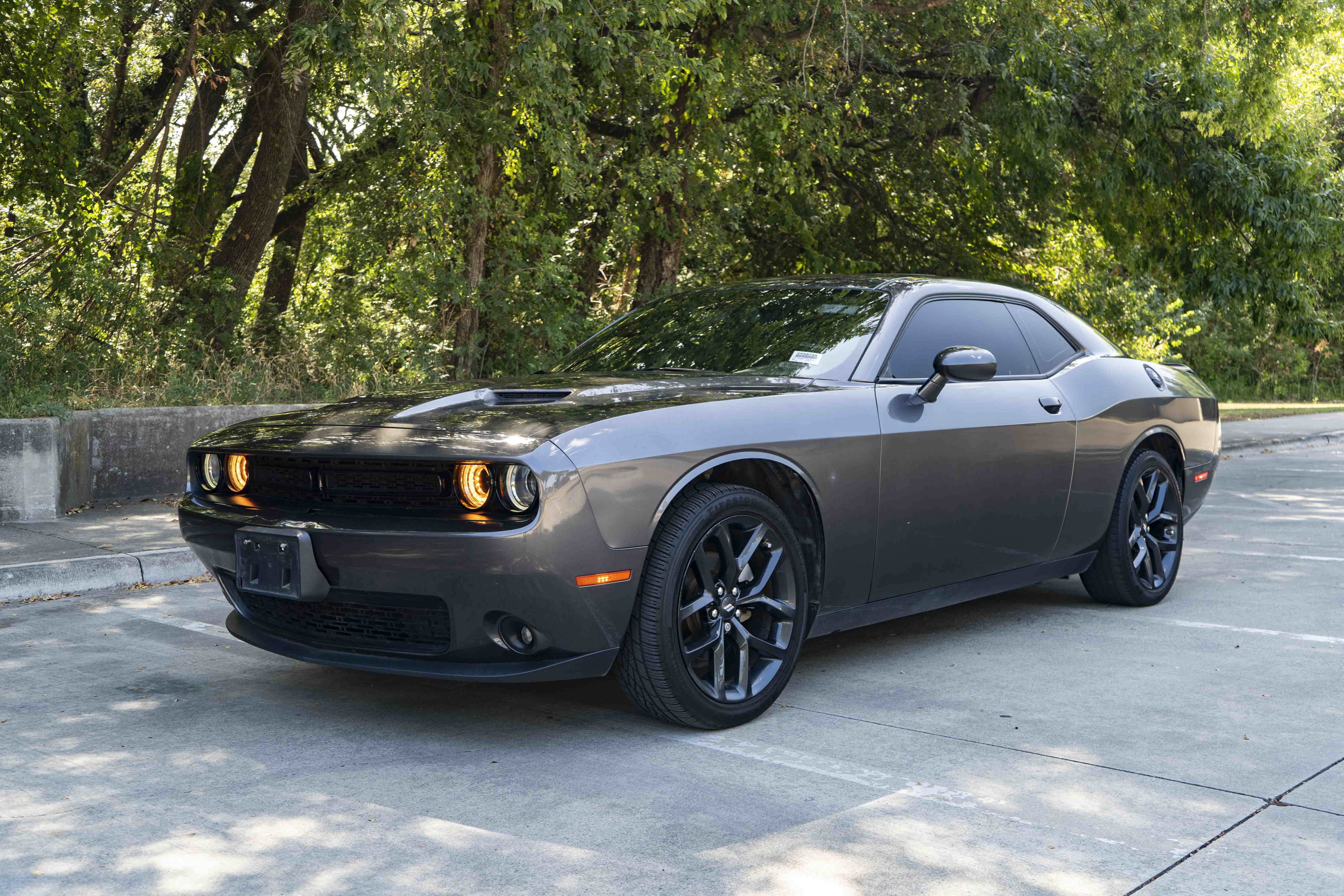 Used 2022 Dodge Challenger SXT w/ Blacktop Package RWD image 5