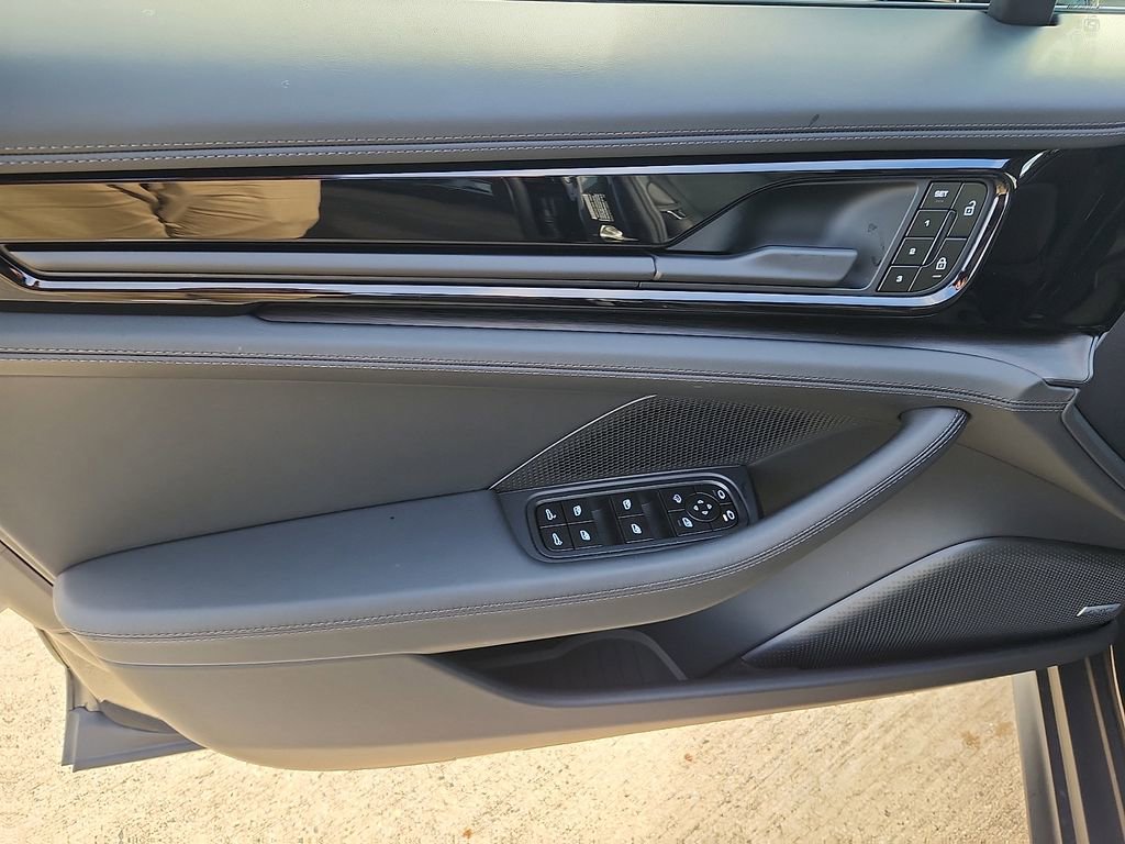 New 2026 Porsche Panamera 4 image 11
