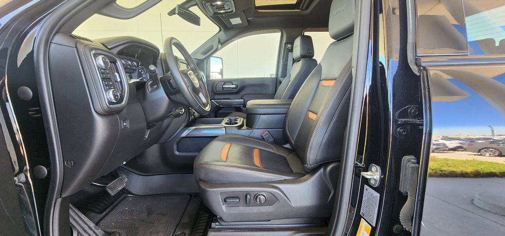 Used 2023 GMC Sierra 3500 AT4 w/ AT4 Preferred Package AWD/4WD image 15