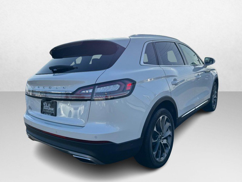 Certified 2023 Lincoln Nautilus Reserve w/ Equipment Group 201A image 5