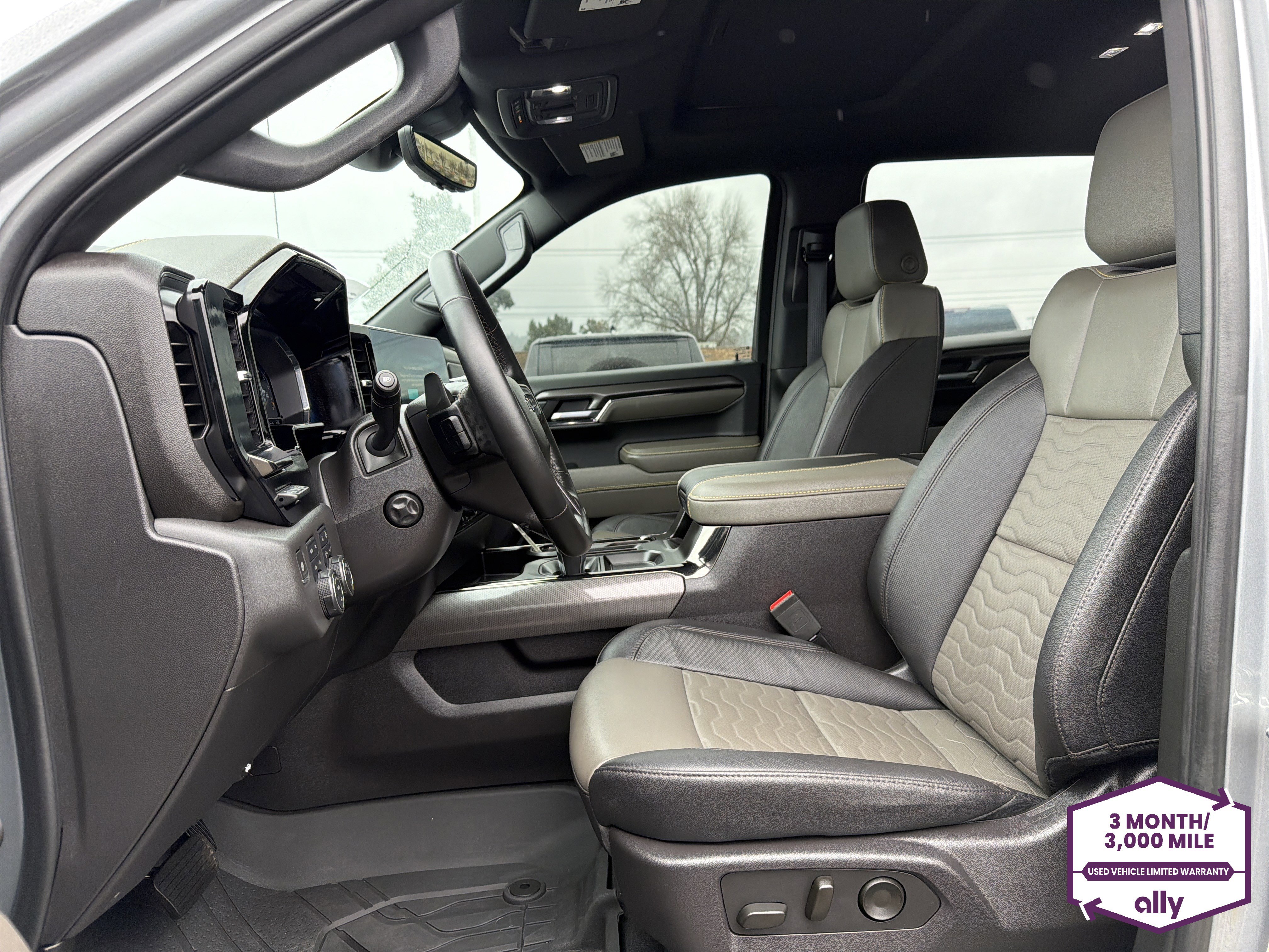 Used 2024 Chevrolet Silverado 1500 ZR2 w/ Technology Package AWD/4WD image 10