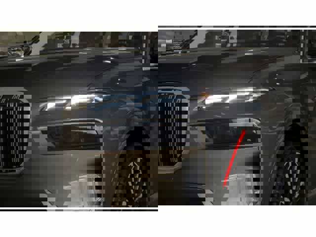 Used 2026 BMW X7 xDrive40i image 6