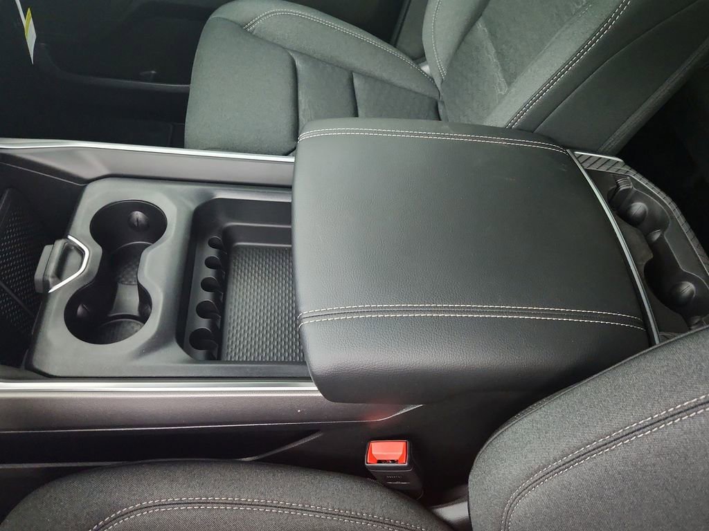 New 2026 RAM 1500 4x4 Crew Cab image 30