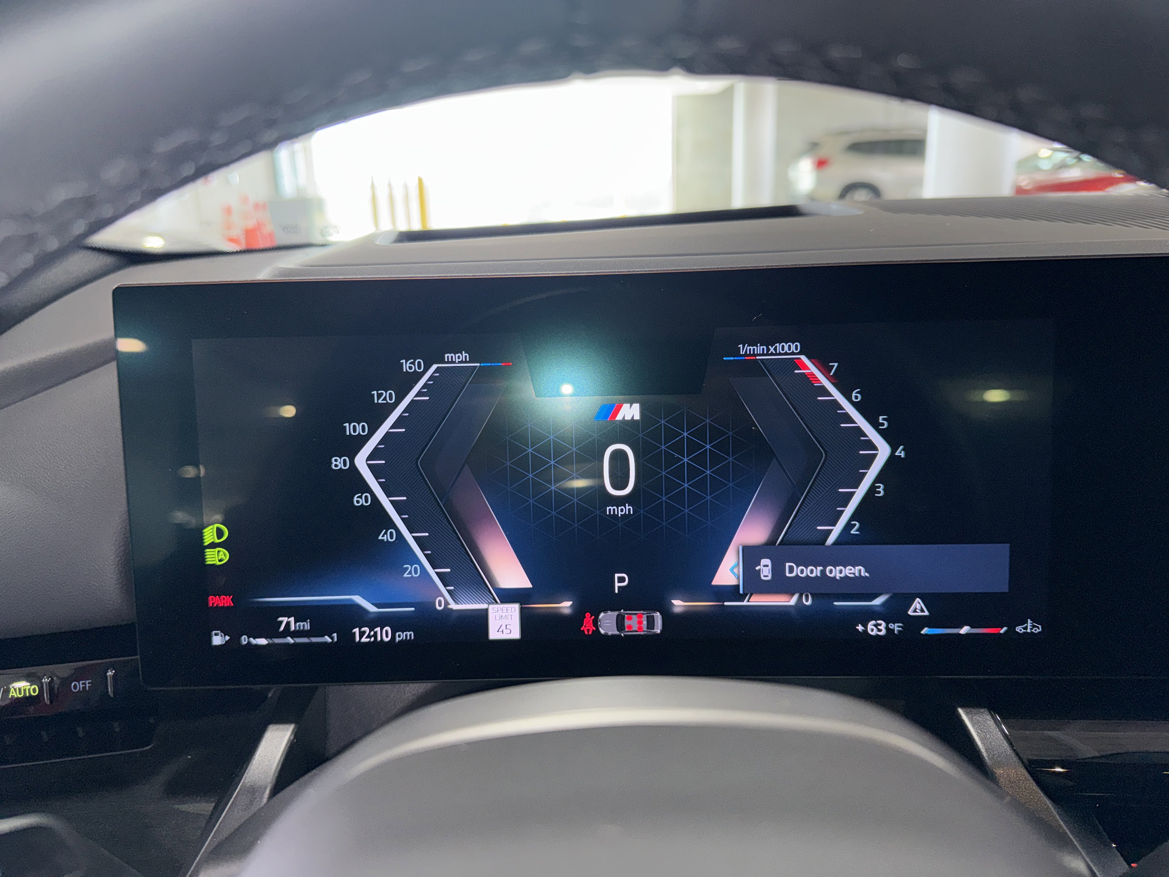 Used 2025 BMW 530i w/ M Sport Package image 24