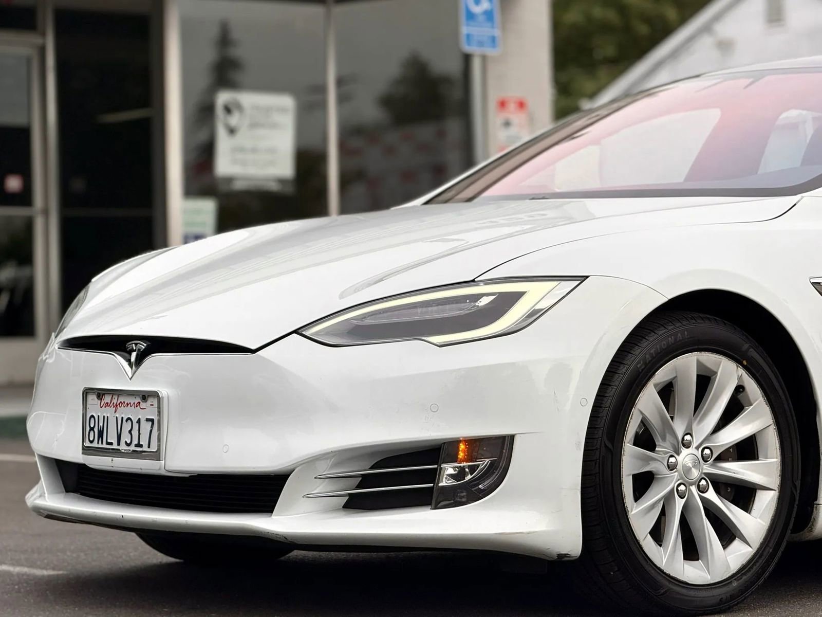 Used 2017 Tesla Model S 100D image 4