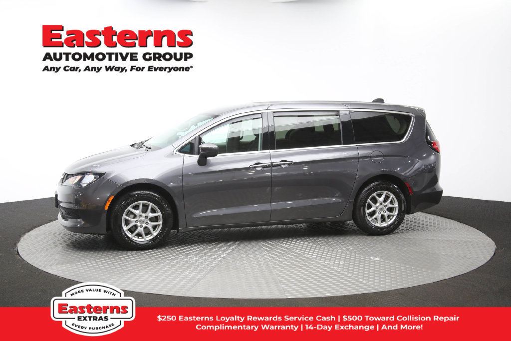 Used 2022 Chrysler Voyager LX FWD image 59
