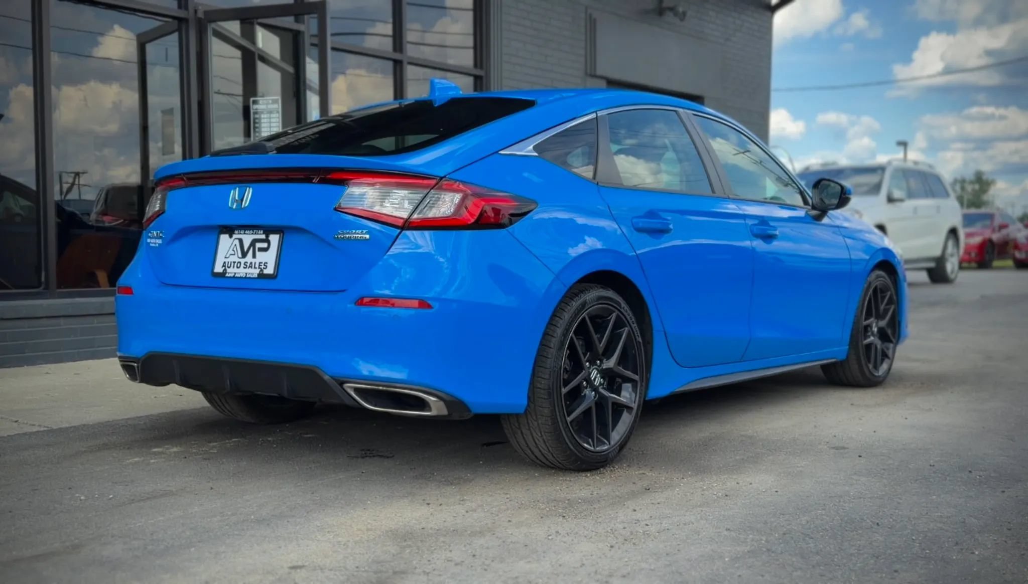 Used 2023 Honda Civic Sport Touring image 2