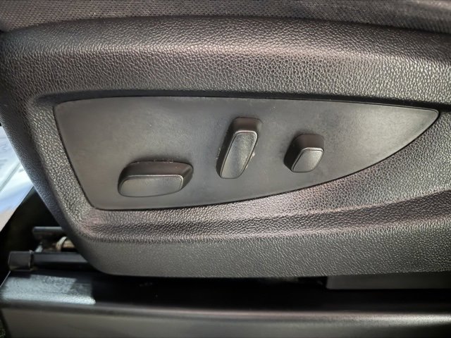 Used 2016 GMC Sierra 1500 SLE w/ SLE Value Package image 17