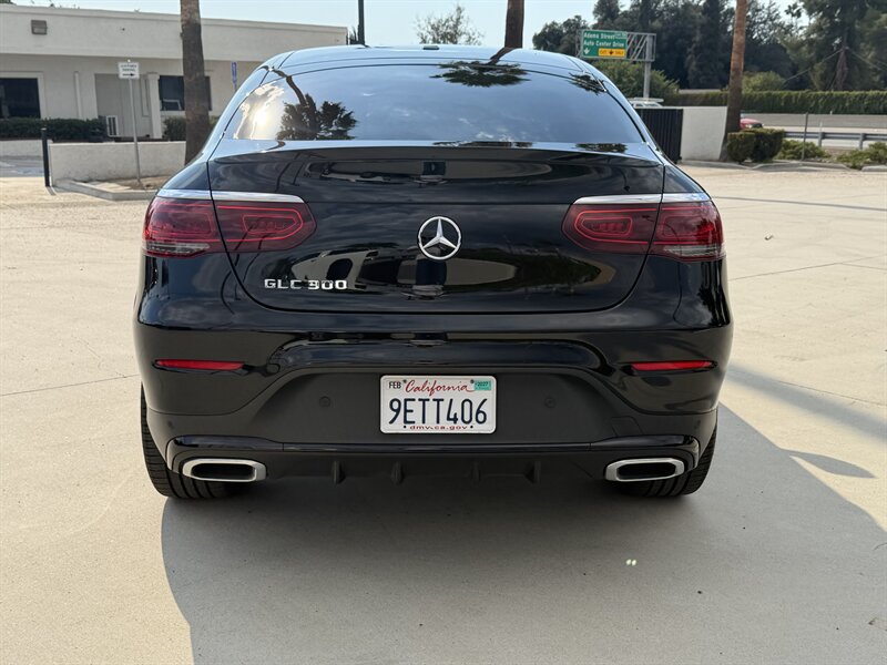 Used 2022 Mercedes-Benz GLC 300 4MATIC Coupe w/ AMG Line image 4