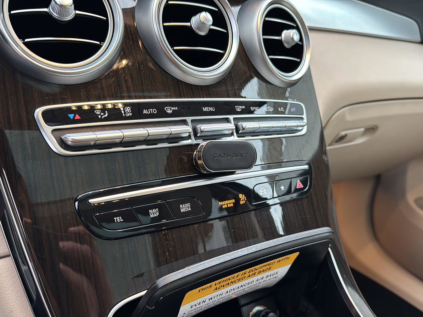 Used 2021 Mercedes-Benz GLC 300 image 22