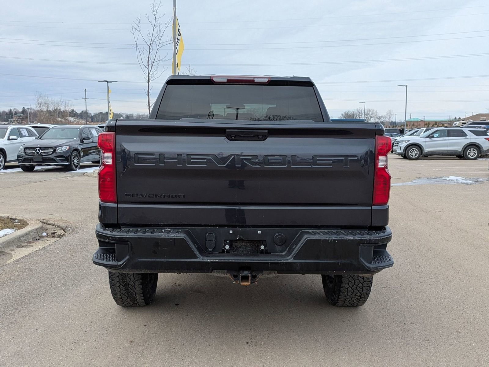 Used 2023 Chevrolet Silverado 1500 Custom Trail Boss w/ LPO, Dark Essentials Package image 7