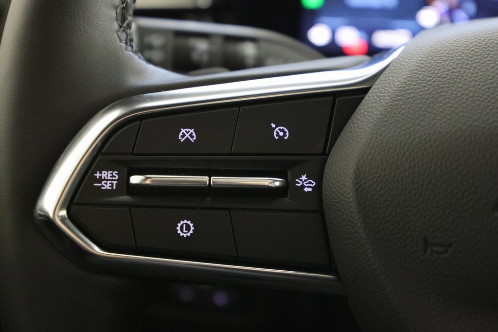 Used 2025 Chevrolet Suburban Z71 w/ Comfort Package image 22