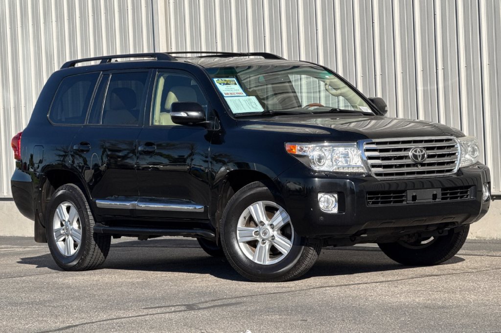 Used 2015 Toyota Land Cruiser AWD/4WD image 2