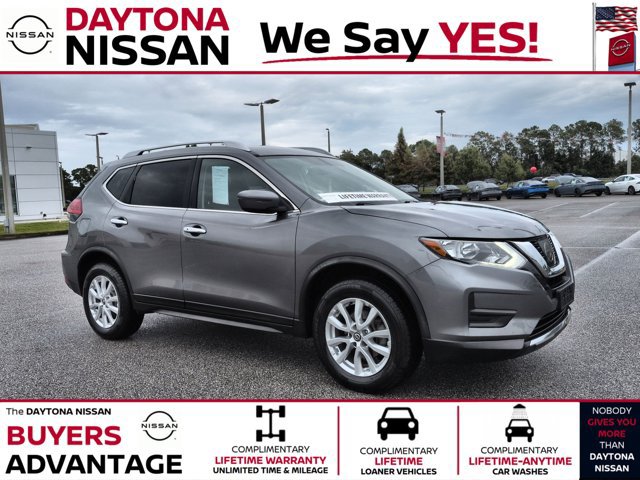 Used 2017 Nissan Rogue SV AWD/4WD image 1