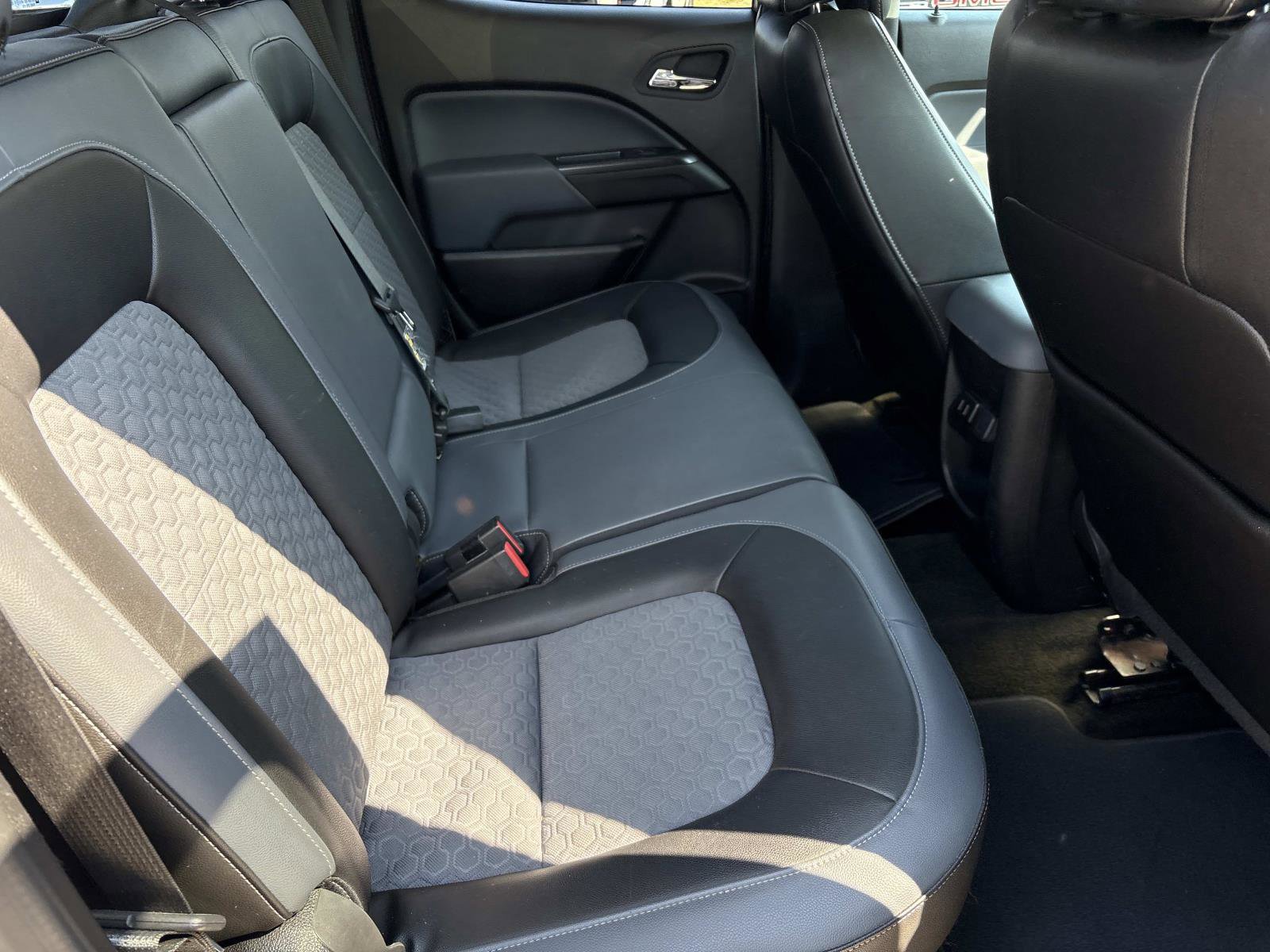 Used 2016 Chevrolet Colorado Z71 RWD image 30