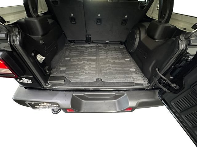 Used 2024 Jeep Wrangler Unlimited Sport AWD/4WD image 16