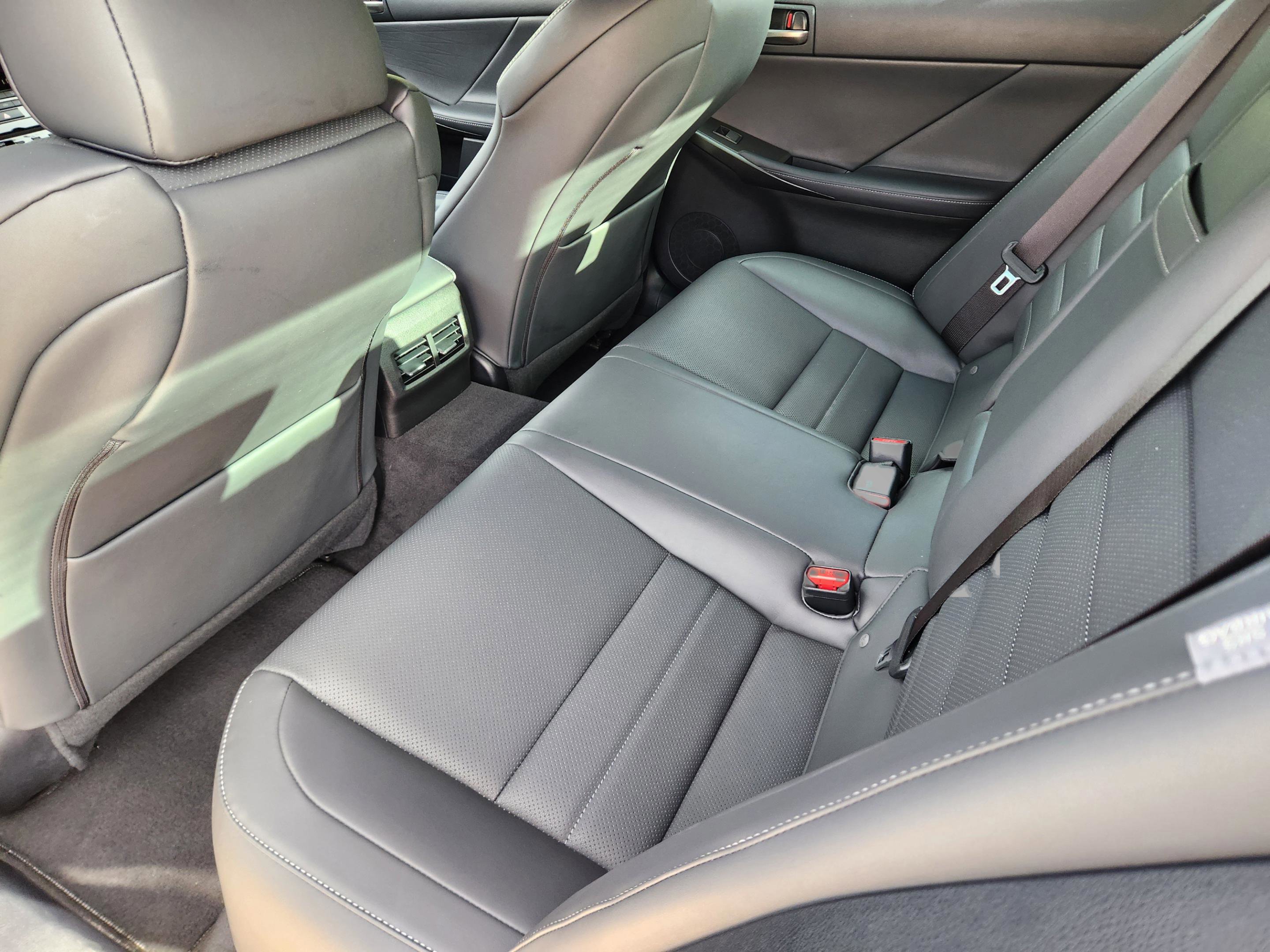 Used 2023 Lexus IS 350 F Sport w/ Navigation Package AWD/4WD image 9