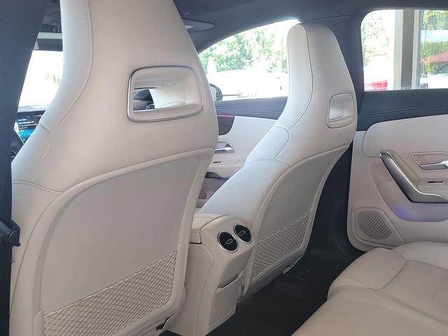 Used 2020 Mercedes-Benz CLA 250 image 11