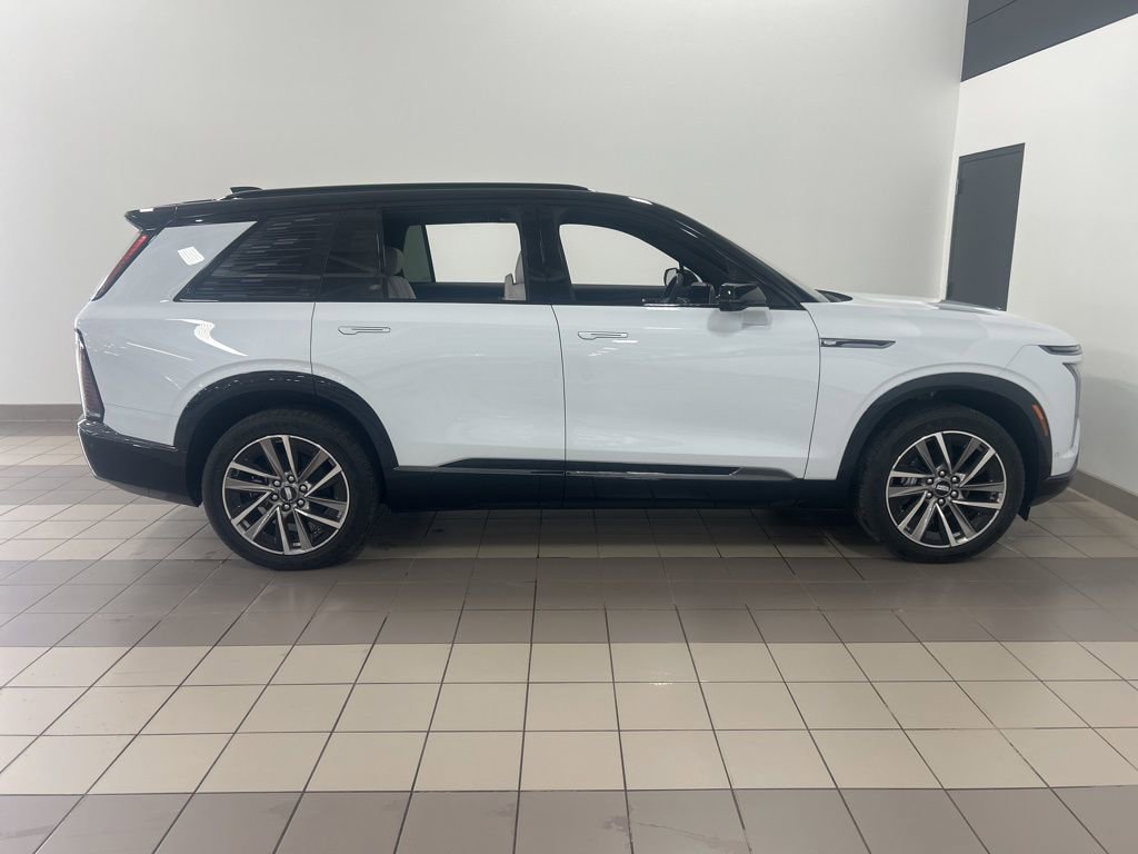 Used 2026 Cadillac Vistiq Sport w/ LPO, Floor Liner Package image 6