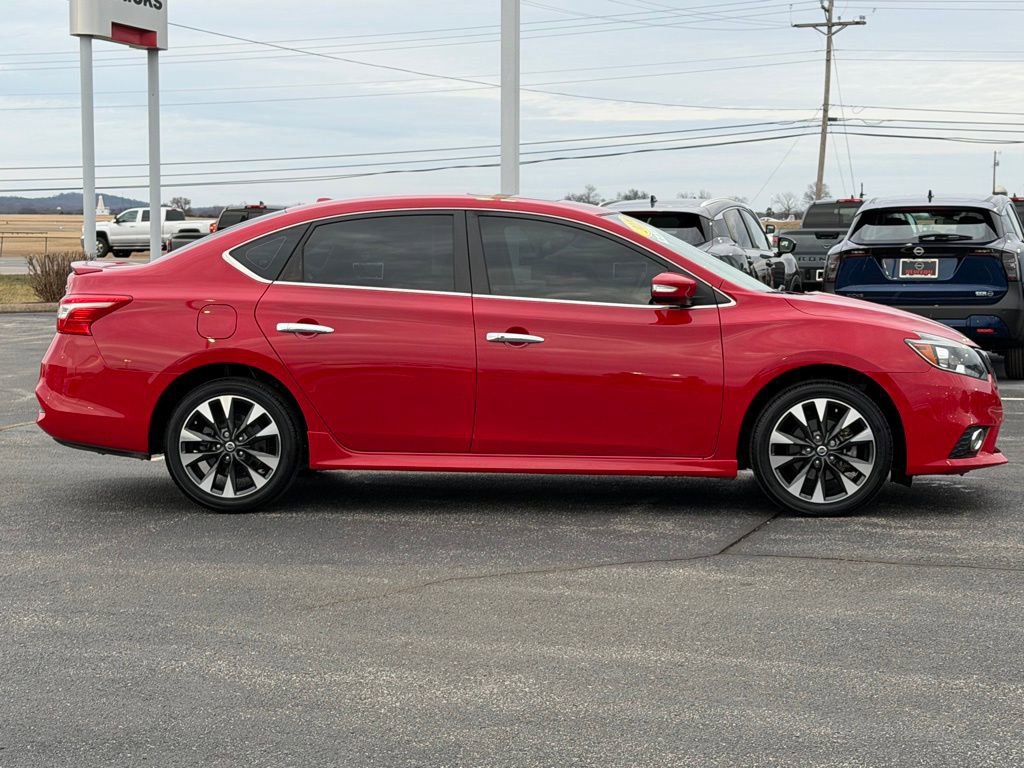 Used 2019 Nissan Sentra SR w/ Premium Package (SR) image 4