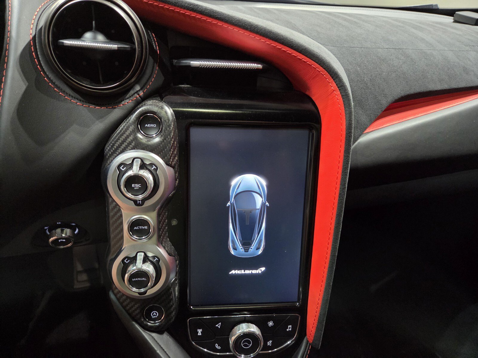 Used 2020 McLaren 720S Performance RWD image 16