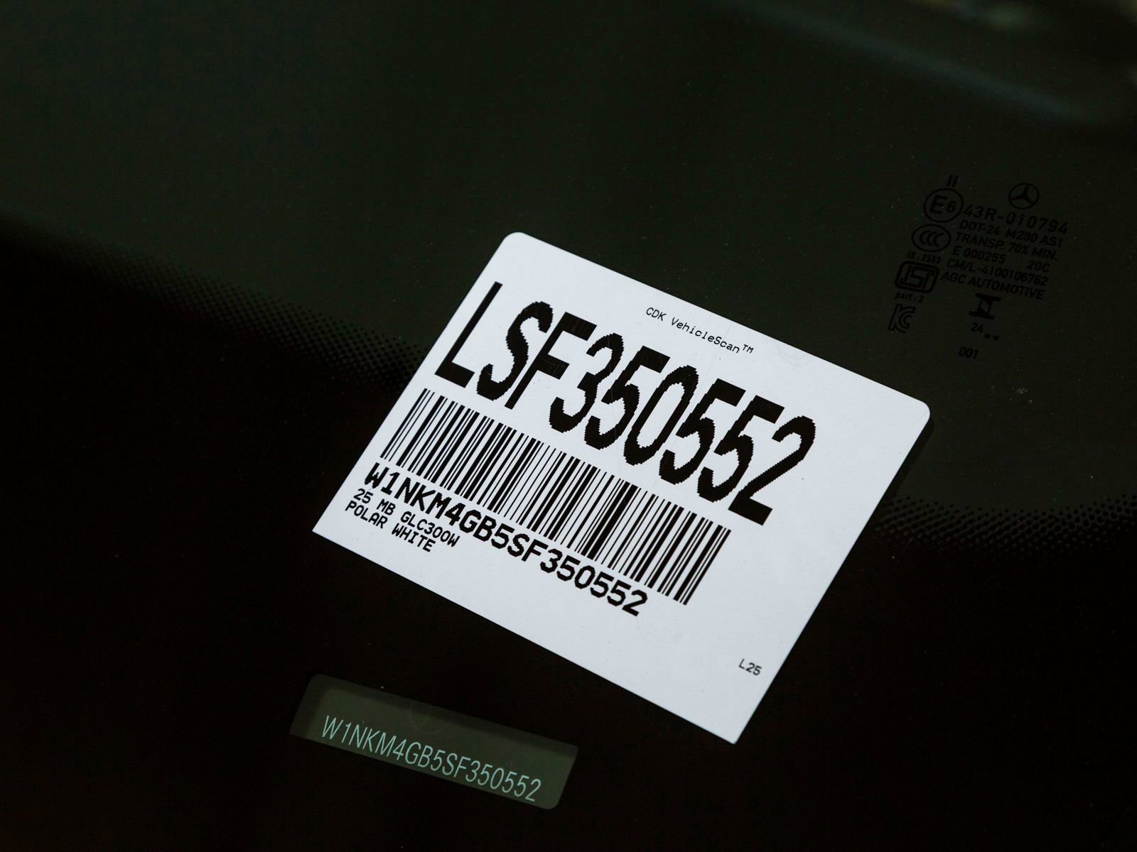 Used 2025 Mercedes-Benz GLC 300 image 34